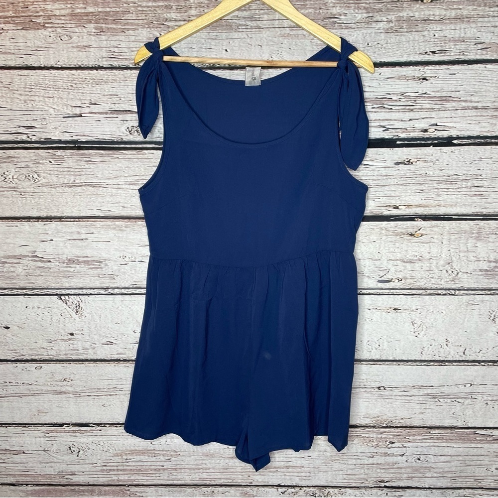 Sace Navy Blue Romper Size Large‎ Lightweight Tie Straps Shorts Side Zipper